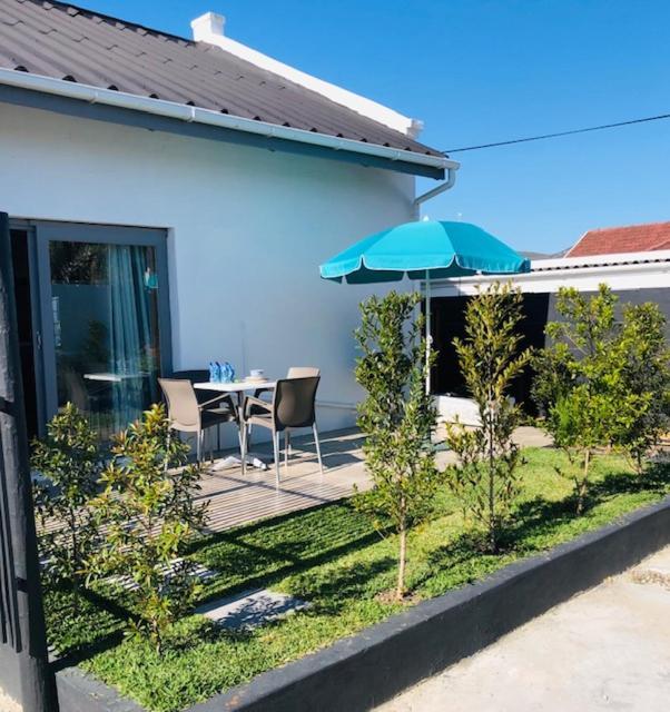 The Lily House Otel Hermanus Dış mekan fotoğraf